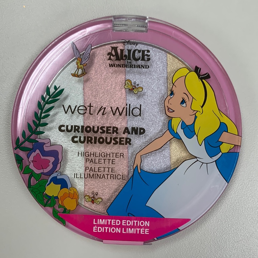 Wet n Wild Alice in Wonderland Highlighter Palette Sealed